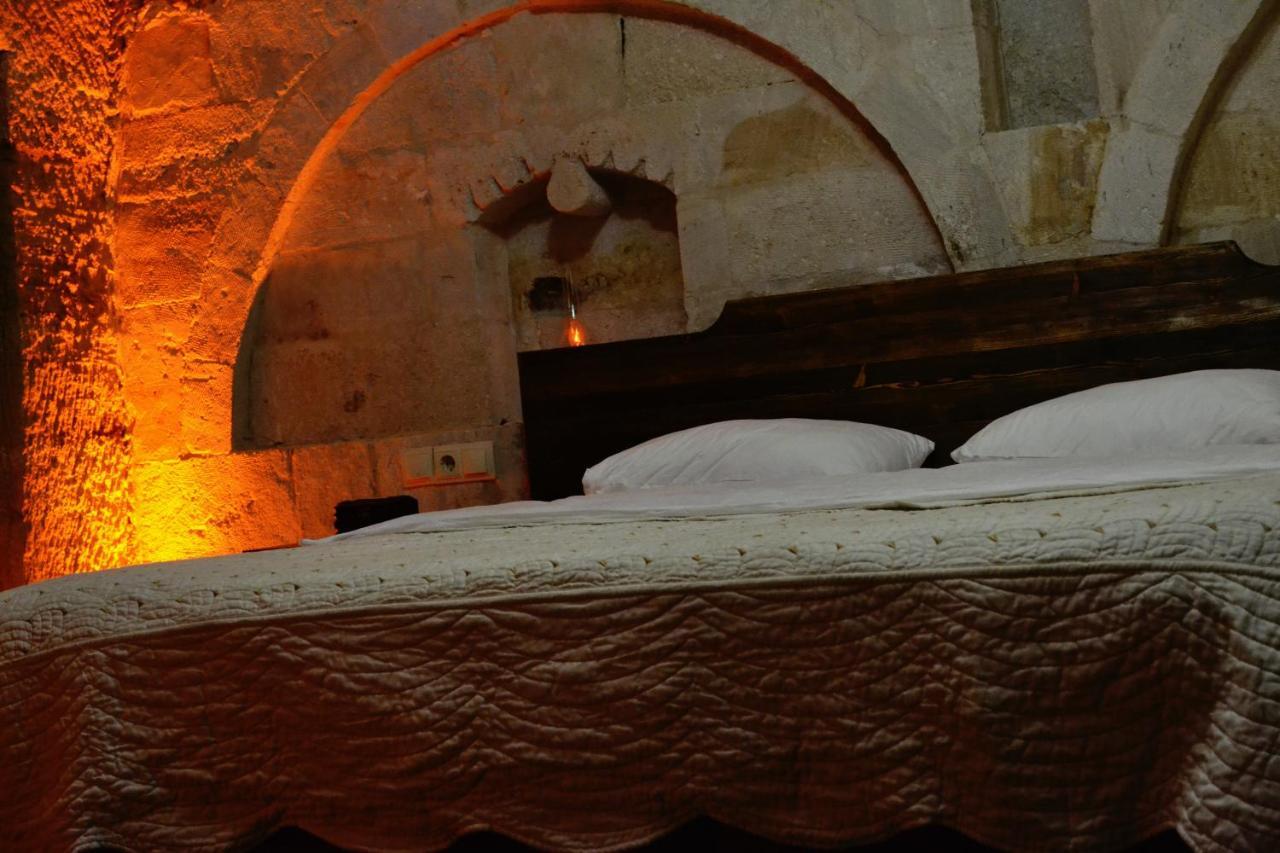 Family Cave Suite Hotel Göreme Exteriör bild